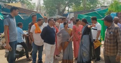 दुर्ग ब्रेकिंग: मेयर ने दी चेतावनी -साफ सफाई बेहतर बनाये, अवैध कब्जे खुद हटाएं नहीं तो होगी निगम की कार्रवाही:  -मेयर ने नाला साफ-सफाई व्यवस्था का लिया जायजा और केलाबाड़ी व इंदिरा नगर के स्थानीय नागरिकों से रूबरू होकर की चर्चा…..