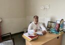 अपनी मांग को लेकर योगेन्द्र शर्मा काली पट्टी लगाकर विरोध कर रहे है