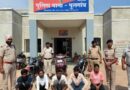 दुर्ग में फिल्मी अंदाज में चोरी! रेकी कर कार का शीशा तोड़ा, लाखों लेकर हुए फरार…..जानें क्या पूरा मामला