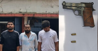 भिलाई के 32 बंगला में पिस्टल लेकर घूम रहे थे 3 युवक, मुखबिर की सूचना पर पुलिस ने घेराबंदी कर दबोचा