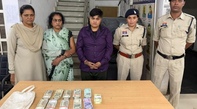 भिलाई में ब्याज के नाम पर महिलाओं की दबंगई:ब्याज चुकाने के बाद भी ₹1.50 लाख की मांग! ब्लैंक चेक और स्टाम्प पेपर से धमकी देने का आरोप, 2 महिलाएं गिरफ्तार